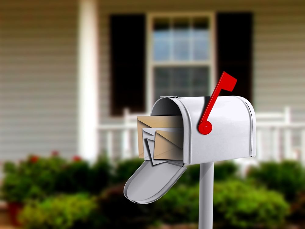 envelopesinmailbox
