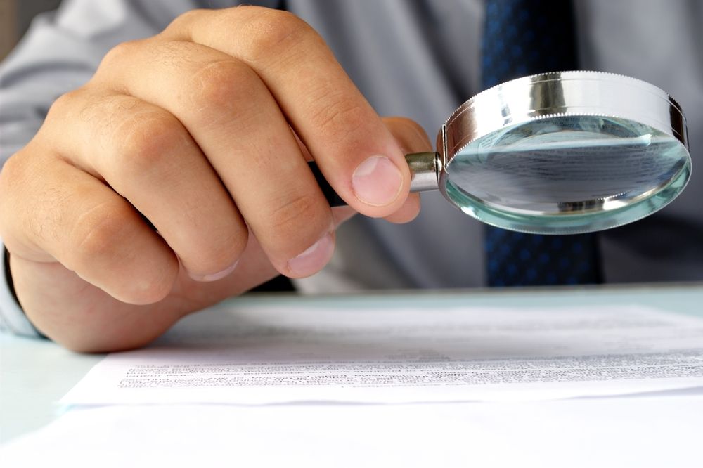 magnifyingglass